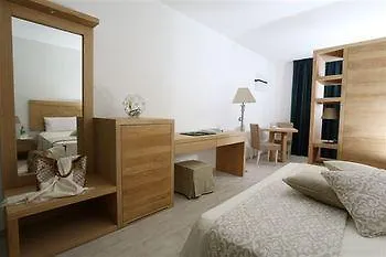 Marana Hotell 4*