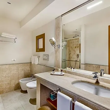 Marana Hotel 4*